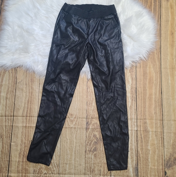 Blank nyc faux leather pull on pants - Picture 2 of 9